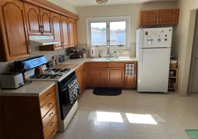 Photo 3 of House for sale at 151-45 81st Street, New York, NY 11414 | MLS# 1064810 | Listing updated on 2026-10-22