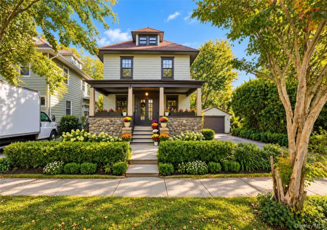 Photo 1 of Single family home for sale at 29 Overhill Pl, Yonkers, NY 10704 | MLS# 1064815 | Listing updated on 2026-10-27