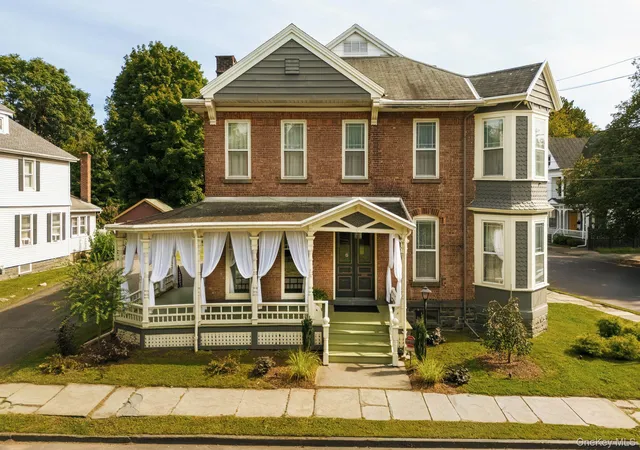 Photo 1 of Single family home for sale at 38 Maiden Ln, Kingston, NY 12401 | MLS# 1064824 | Listing updated on 2026-10-28