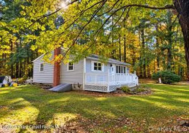 Photo 2 of Single family home for sale at 141 Nelson Hoff Rd, Saugerties, NY 12477 | MLS# 1064843 | Listing updated on 2026-10-23