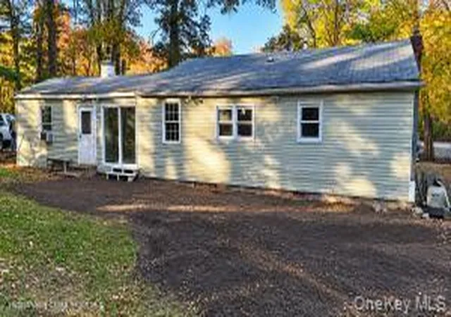 Photo 3 of Single family home for sale at 141 Nelson Hoff Rd, Saugerties, NY 12477 | MLS# 1064843 | Listing updated on 2026-10-23