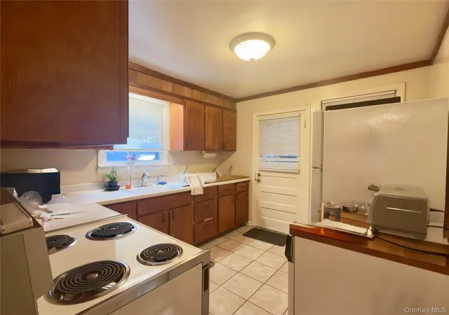 Photo 3 of Single family home for sale at 10 Siebrecht Rd, Pleasant Valley, NY 12569 | MLS# 1064857 | Listing updated on 2026-10-27