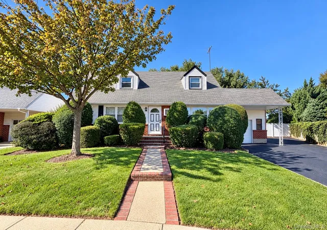 Single family home for sale at 199 Ronni Dr, Hempstead, NY 11554 | MLS# 1064886