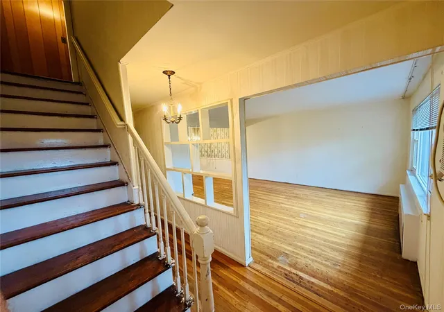 Photo 4 of Single family home for sale at 199 Ronni Dr, Hempstead, NY 11554 | MLS# 1064886 | Listing updated on 2026-10-27