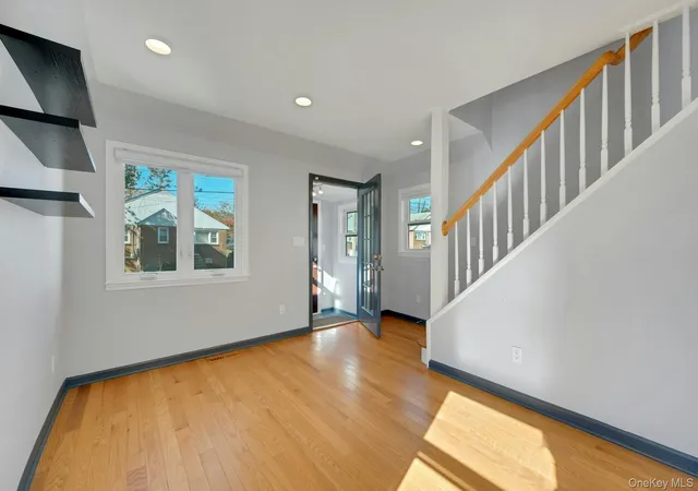 Photo 4 of Single family home for sale at 100 Sears Ave, Greenburgh, NY 10523 | MLS# 1064897 | Listing updated on 2026-10-29