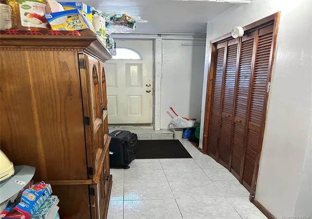 Photo 1 of House for sale at 2544 Bronxwood Ave, New York, NY 10469 | MLS# 1064908 | Listing updated on 2026-10-28