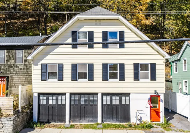 Photo 3 of Single family home for sale at 34 Hudson St, Port Jervis, NY 12771 | MLS# 1064911 | Listing updated on 2026-10-22