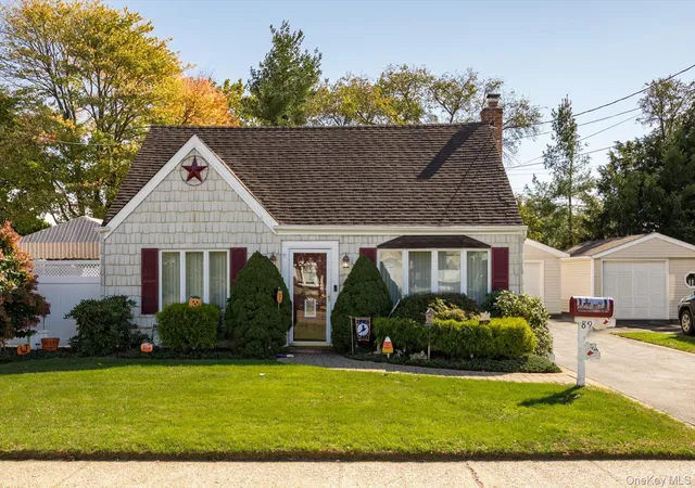 Single family home for sale at 89 Birch Ave E, Babylon, NY 11735 | MLS# 1064913