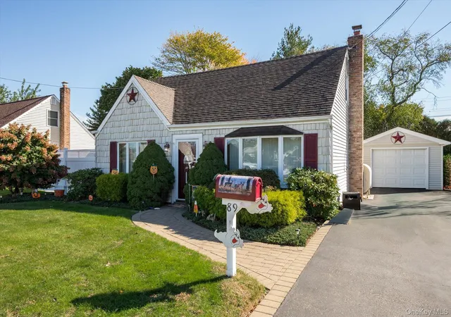 Photo 1 of Single family home for sale at 89 Birch Ave E, Babylon, NY 11735 | MLS# 1064913 | Listing updated on 2026-10-27