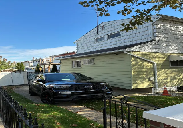 Photo 3 of Multi family home for sale at 17503 109th Avenue, New York, NY 11433 | MLS# 1064957 | Listing updated on 2026-10-21