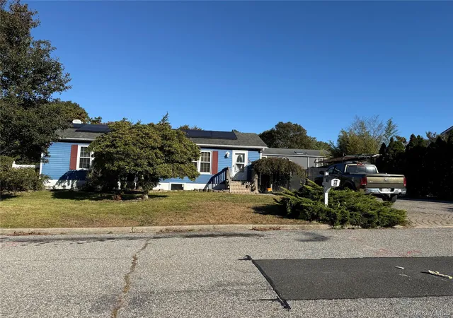 Photo 1 of Single family home for sale at 109 8th Avenue, Brookhaven, NY 11742 | MLS# 1064969 | Listing updated on 2026-10-29