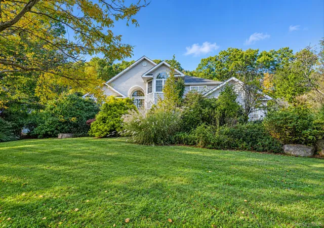 Single family home for sale at 9 Cobbler Ln, Brookhaven, NY 11733 | MLS# 1065010