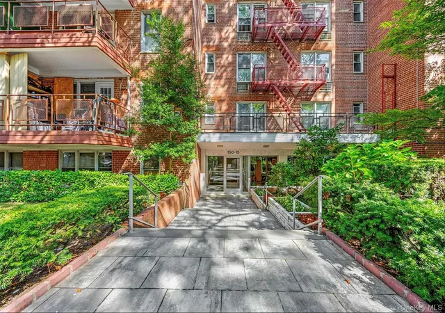 Condo for sale at 150-15 79th Avenue #1L, New York, NY 11367 | MLS# 1065013