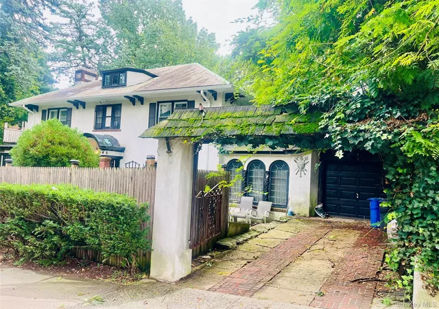 Photo 3 of Single family home for sale at 11536 Mayfair Rd, New York, NY 11418 | MLS# 1065027 | Listing updated on 2026-10-25