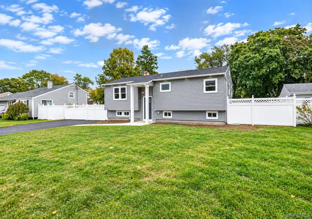 Photo 2 of Single family home for sale at 3115 Eagle Ave, Medford, NY 11763 | MLS# 1065041 | Listing updated on 2026-10-27