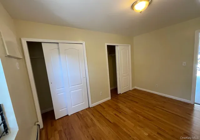 Photo 3 of House for sale at 243-29 Weller Ave, New York, NY 11422 | MLS# 1065048 | Listing updated on 2026-10-26