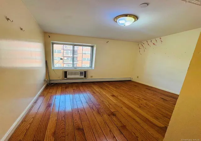 Photo 3 of Condo for sale at 3506 Leavitt St #4H, New York, NY 11354 | MLS# 1065055 | Listing updated on 2026-10-21