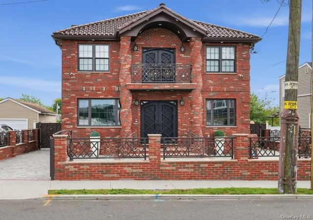 Single family home for sale at 183 Arthur Ave, North Hempstead, NY 11001 | MLS# 1065058