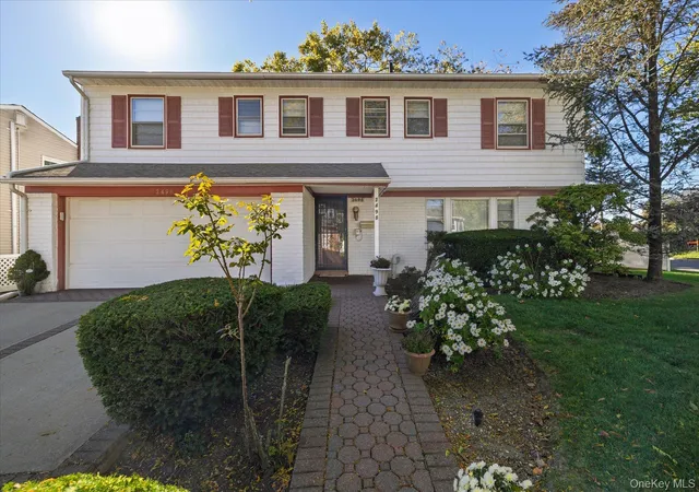 Photo 1 of Single family home for sale at 2498 Kayron Ln, Hempstead, NY 11710 | MLS# 1065073 | Listing updated on 2026-10-29