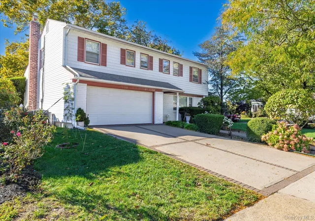 Photo 2 of Single family home for sale at 2498 Kayron Ln, Hempstead, NY 11710 | MLS# 1065073 | Listing updated on 2026-10-29