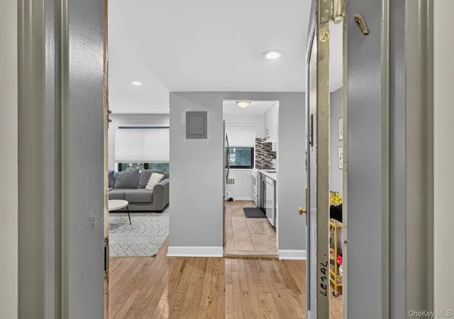 Photo 1 of House for sale at 13 Terrace Cir #1-F, North Hempstead, NY 11021 | MLS# 1065090 | Listing updated on 2026-10-25