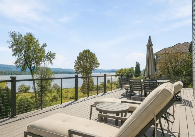 Photo 4 of Single family home for sale at 3 Anchor Dr, Newburgh (city), NY 12550 | MLS# 1065101 | Listing updated on 2026-10-24