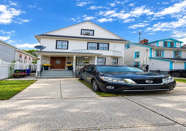 Single family home for sale at 9249 172nd Street, New York, NY 11433 | MLS# 1065127