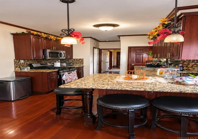 Photo 3 of Single family home for sale at 9249 172nd Street, New York, NY 11433 | MLS# 1065127 | Listing updated on 2026-10-22