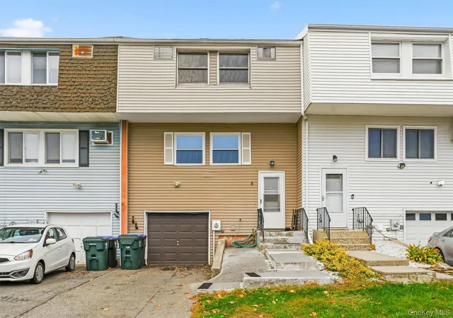 Photo 1 of Single family home for sale at 8 Silo Ln, Wallkill, NY 10940 | MLS# 1065141 | Listing updated on 2026-10-22