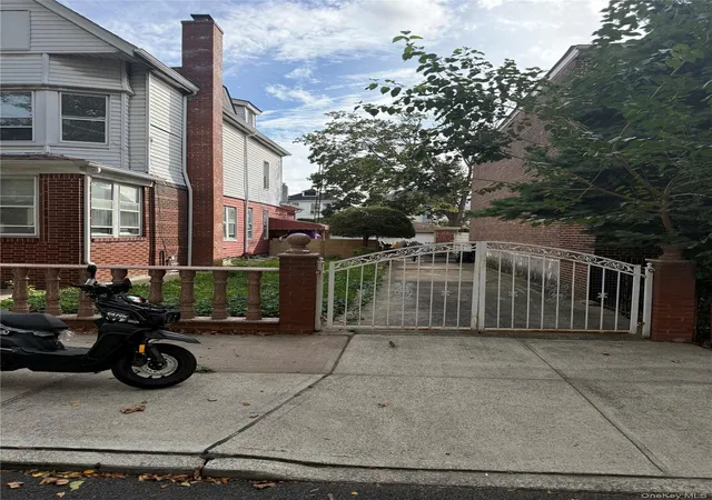 Photo 1 of House for sale at 635 E 38th Street, New York, NY 11203 | MLS# 1065148 | Listing updated on 2026-10-23
