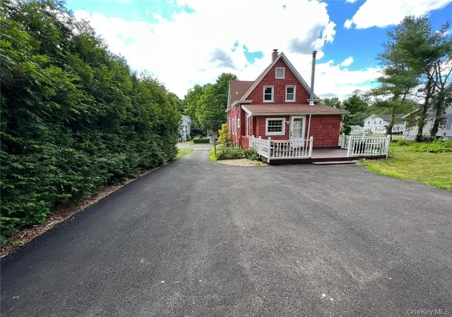 Photo 2 of Single family home for sale at 812 Tower Ave, Montgomery, NY 12543 | MLS# 1065160 | Listing updated on 2026-10-23
