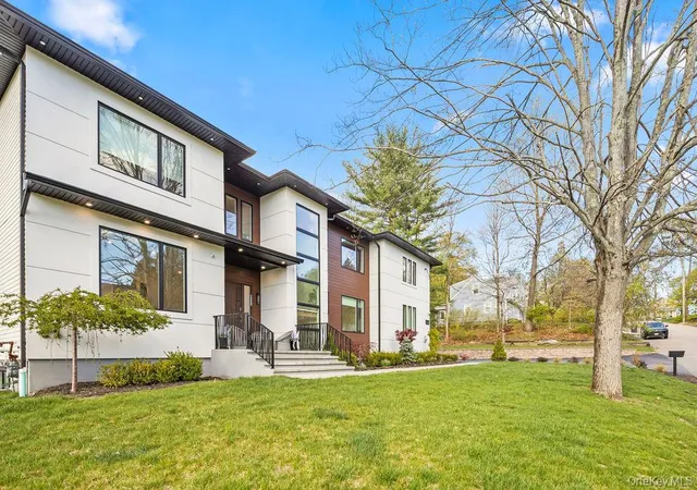 Photo 2 of Single family home for sale at 5 Blue Bird Rd, Ramapo, NY 10952 | MLS# 1065172 | Listing updated on 2026-10-27