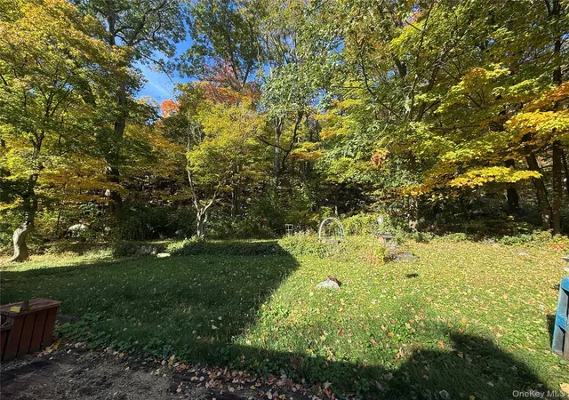 Photo 3 of Single family home for sale at 116 Mearns Ave, Highlands, NY 10928 | MLS# 1065189 | Listing updated on 2026-10-24