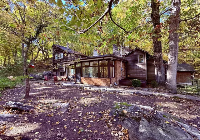 Photo 1 of Single family home for sale at 22 Elizabeth Pl, North Castle, NY 10504 | MLS# 1065214 | Listing updated on 2026-10-28
