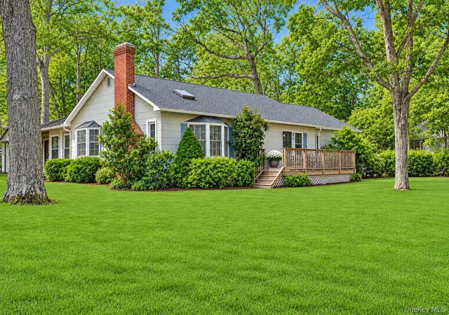 Photo 1 of Single family home for sale at 5200 Pequash Ave, Southold, NY 11935 | MLS# 1065220 | Listing updated on 2026-10-29