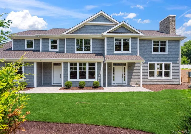 Photo 1 of Single family home for sale at 48 Plainview Rd, Oyster Bay, NY 11797 | MLS# 1065281 | Listing updated on 2026-10-29