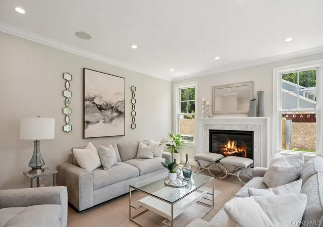Photo 3 of Single family home for sale at 48 Plainview Rd, Oyster Bay, NY 11797 | MLS# 1065281 | Listing updated on 2026-10-29