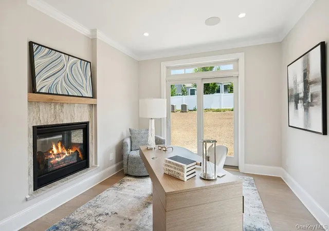 Photo 4 of Single family home for sale at 48 Plainview Rd, Oyster Bay, NY 11797 | MLS# 1065281 | Listing updated on 2026-10-29