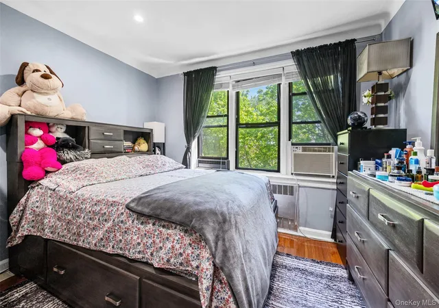 Photo 3 of House for sale at 14350 Hoover Ave #505, New York, NY 11435 | MLS# 1065320 | Listing updated on 2026-10-22