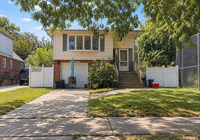 Single family home for sale at 267 Crest Ave, North Hempstead, NY 11001 | MLS# 1065325