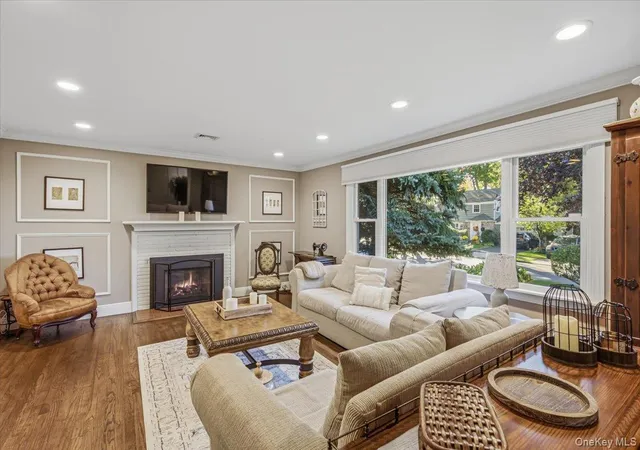 Photo 4 of Single family home for sale at 109 Reeve Rd, Hempstead, NY 11570 | MLS# 1065333 | Listing updated on 2026-10-28