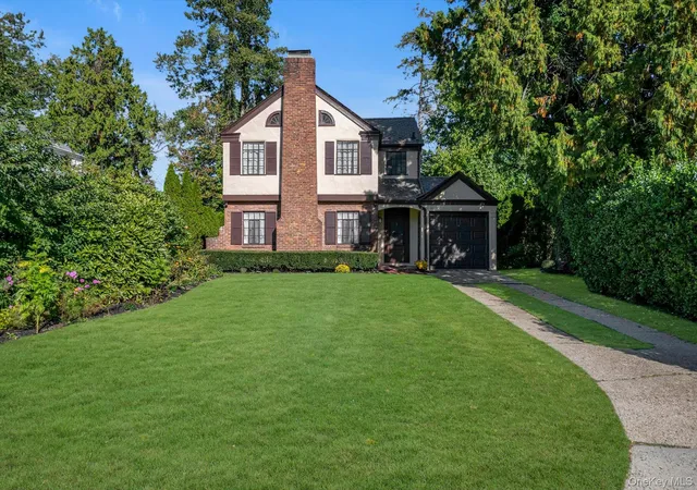 Single family home for sale at 23 Stonehenge Rd, North Hempstead, NY 11030 | MLS# 1065374