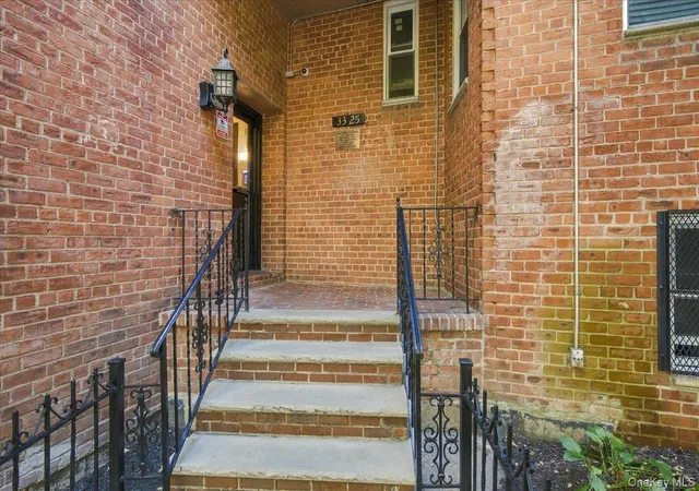 Photo 2 of House for sale at 3325 81 Street #2E, New York, NY 11372 | MLS# 1065375 | Listing updated on 2026-10-24