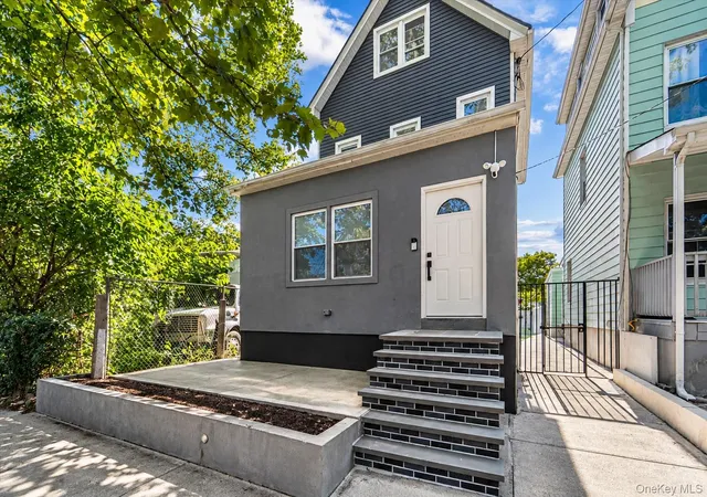 Photo 1 of Single family home for sale at 360 S 7th Avenue, Mount Vernon, NY 10550 | MLS# 1065432 | Listing updated on 2026-10-26