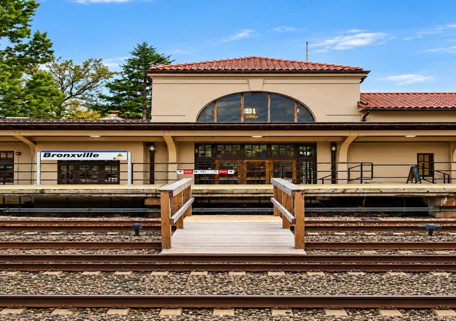 Photo 4 of House for sale at 280 Bronxville Rd #8B, Yonkers, NY 10708 | MLS# 1065439 | Listing updated on 2026-10-27