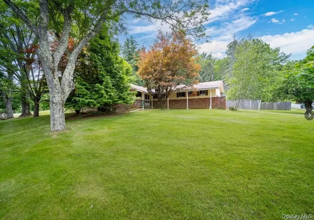 Photo 2 of Single family home for sale at 36 Lakeland Dr, Fallsburg, NY 12779 | MLS# 1065462 | Listing updated on 2026-10-22