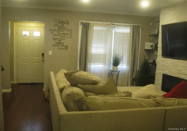 Photo 1 of Single family home for sale at 2716 Morgan Ave, New York, NY 10469 | MLS# 1065486 | Listing updated on 2026-10-24