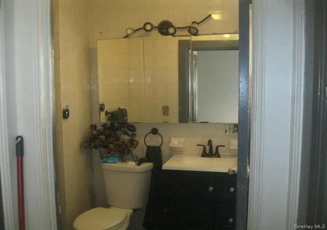 Photo 4 of Single family home for sale at 2716 Morgan Ave, New York, NY 10469 | MLS# 1065486 | Listing updated on 2026-10-24