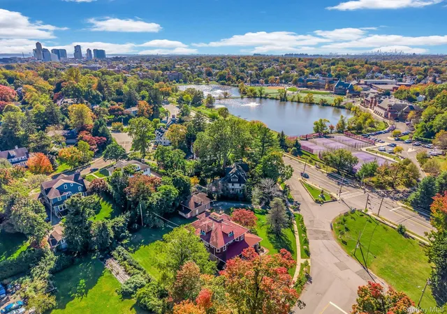 Photo 2 of Single family home for sale at 43 Broadview Ave, New Rochelle, NY 10804 | MLS# 1065528 | Listing updated on 2026-10-25