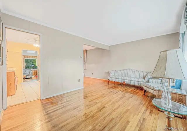 Photo 4 of Single family home for sale at 462 Hull St, Hempstead, NY 11554 | MLS# 1065539 | Listing updated on 2026-10-25